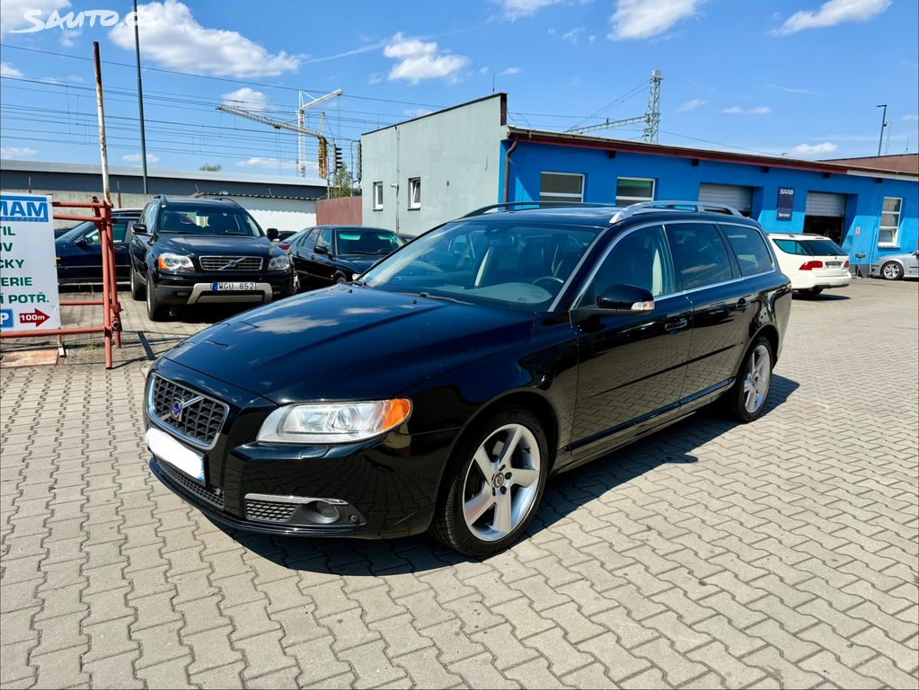 Volvo V70, 2.4 D5 Summum, ventilace, D